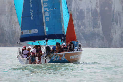 Balade Nautique  sur "Un Pour Tous"- Voilier 9m